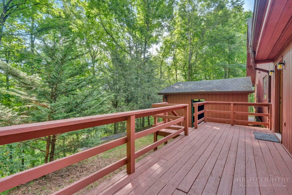 Image number 8 for the current listing