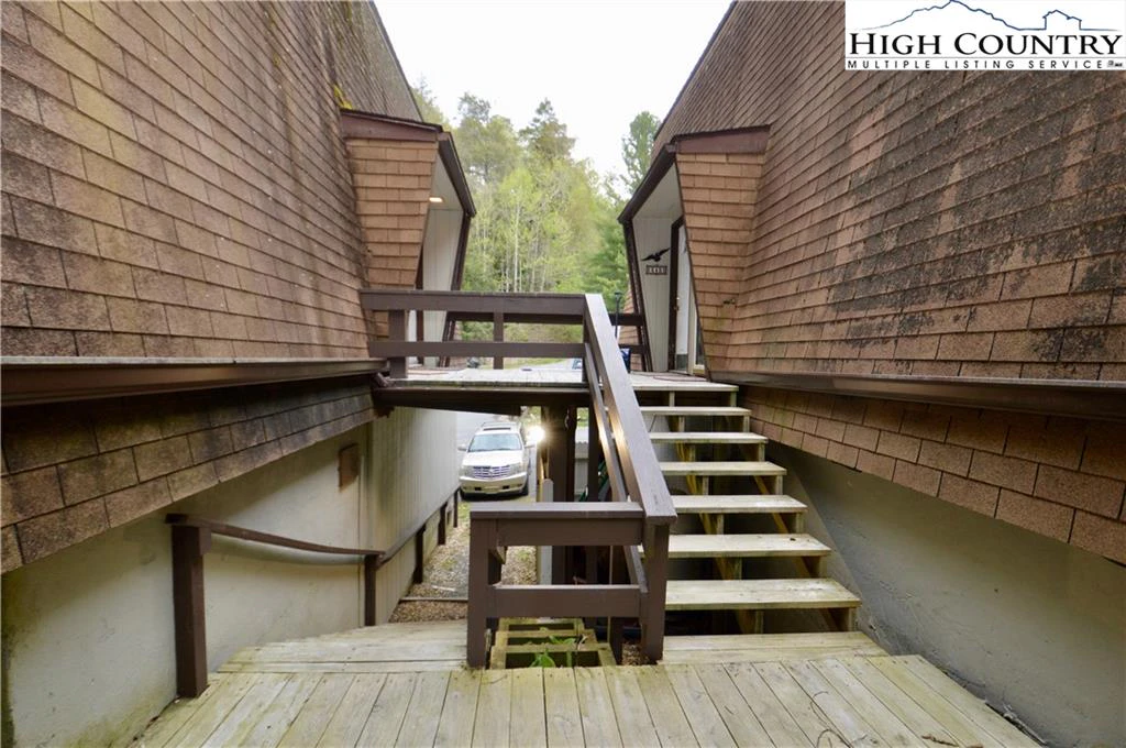 Image number 3 for the current listing