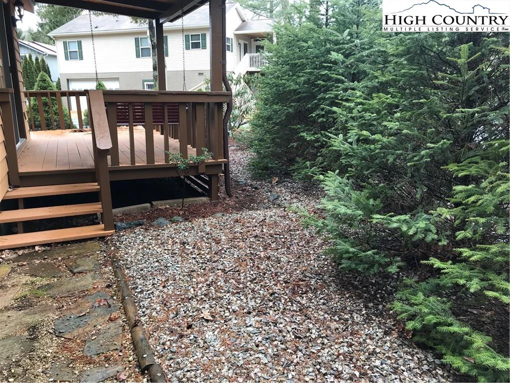 Image number 9 for the current listing