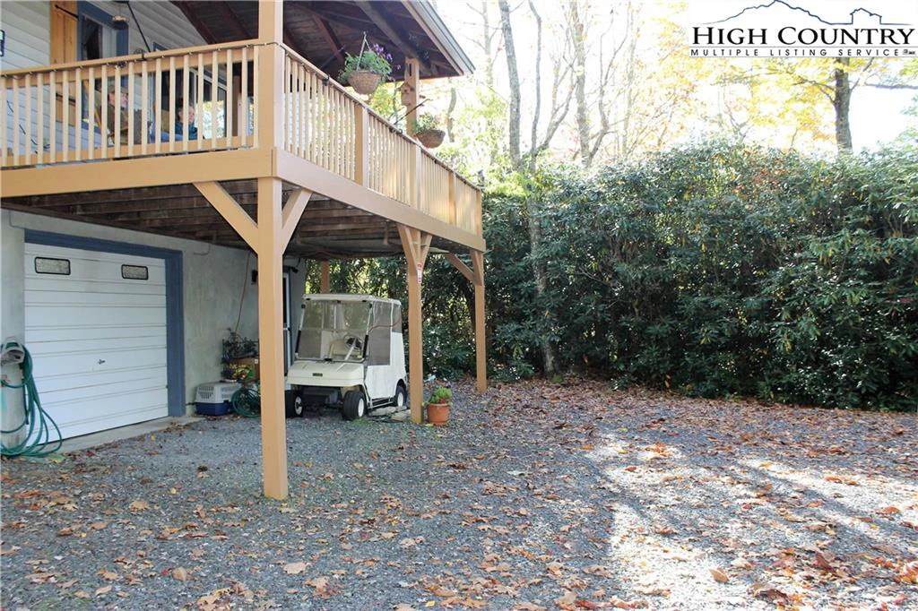 Image number 15 for the current listing
