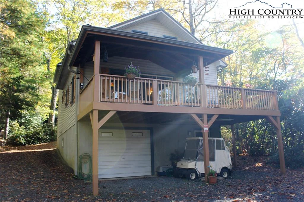 Image number 17 for the current listing