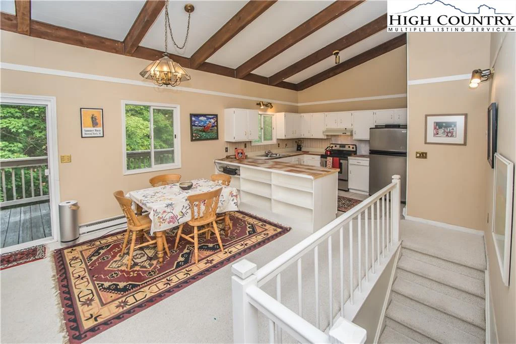 Image number 12 for the current listing