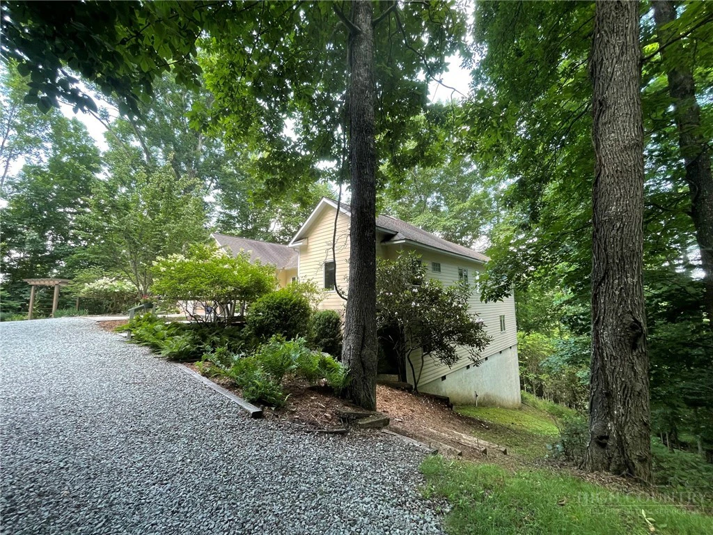 Image number 4 for the current listing