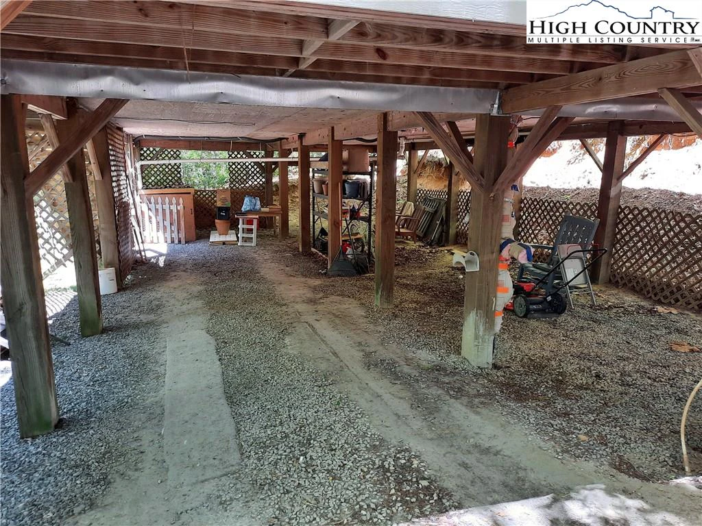 Image number 20 for the current listing