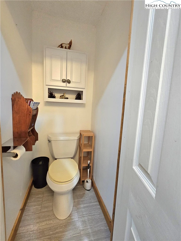 Image number 12 for the current listing