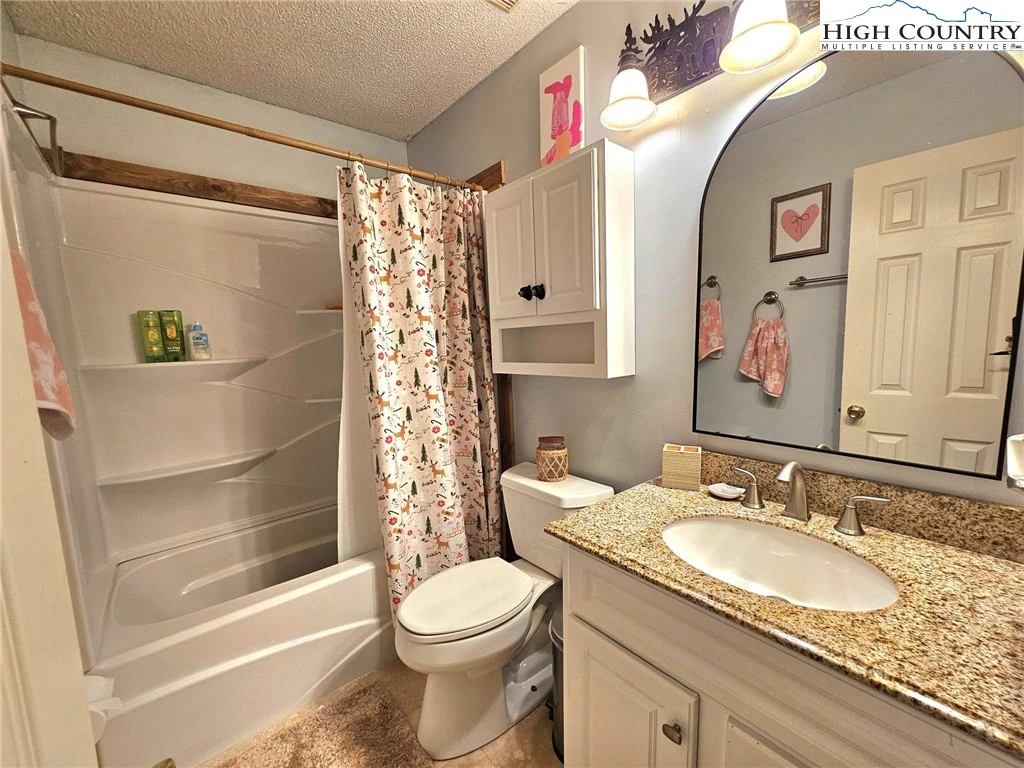 Image number 18 for the current listing