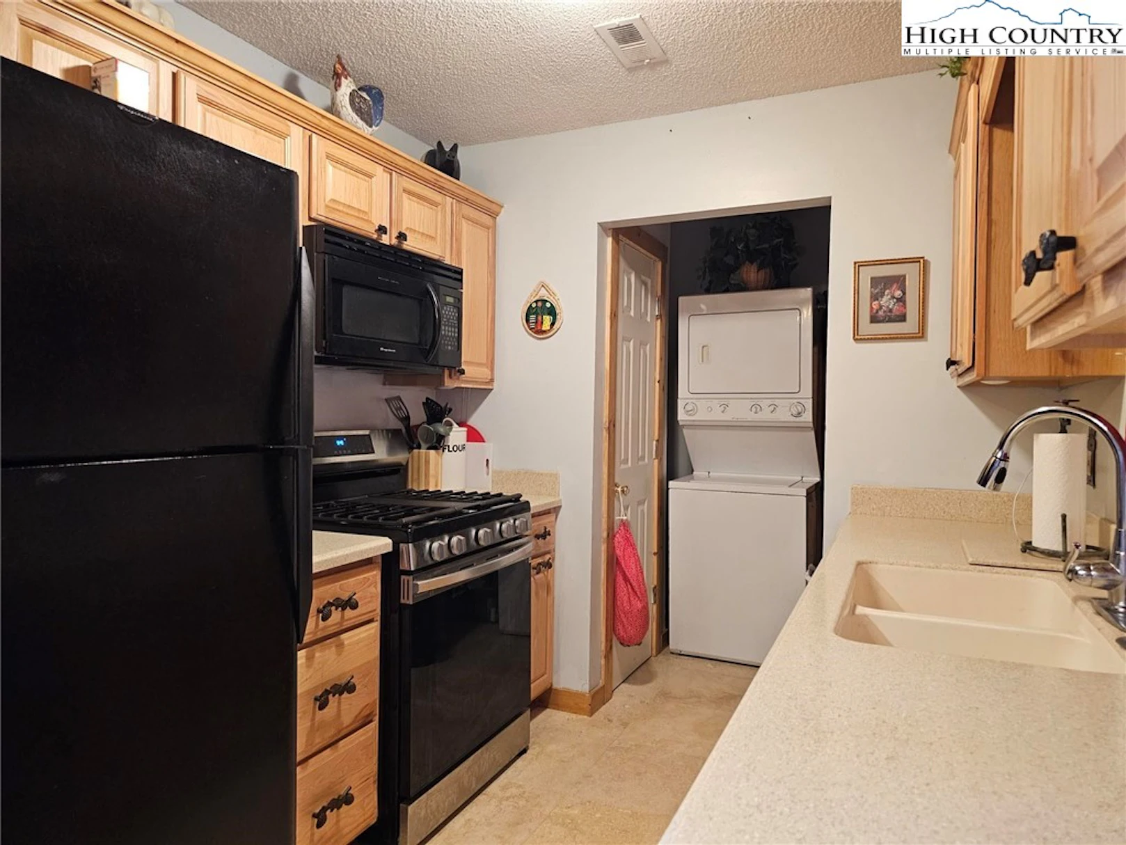 Image number 3 for the current listing