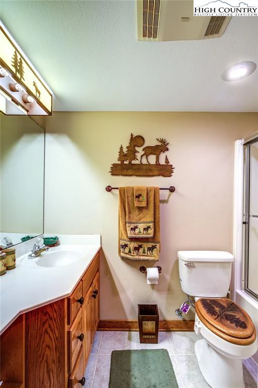 Image number 12 for the current listing