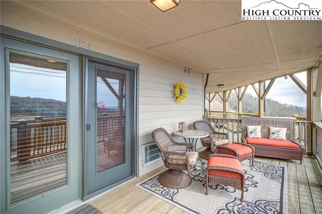 Image number 21 for the current listing