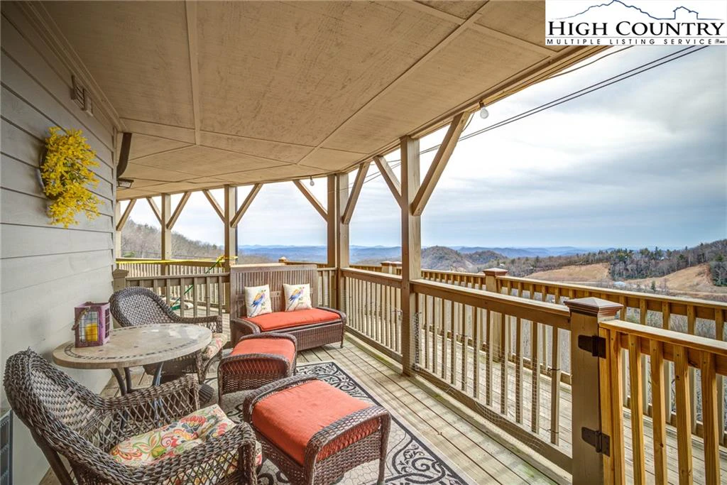 Image number 20 for the current listing