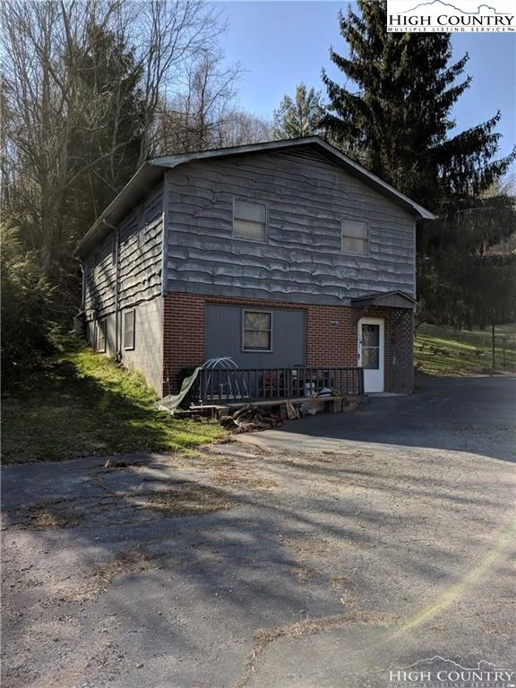 Image number 5 for the current listing