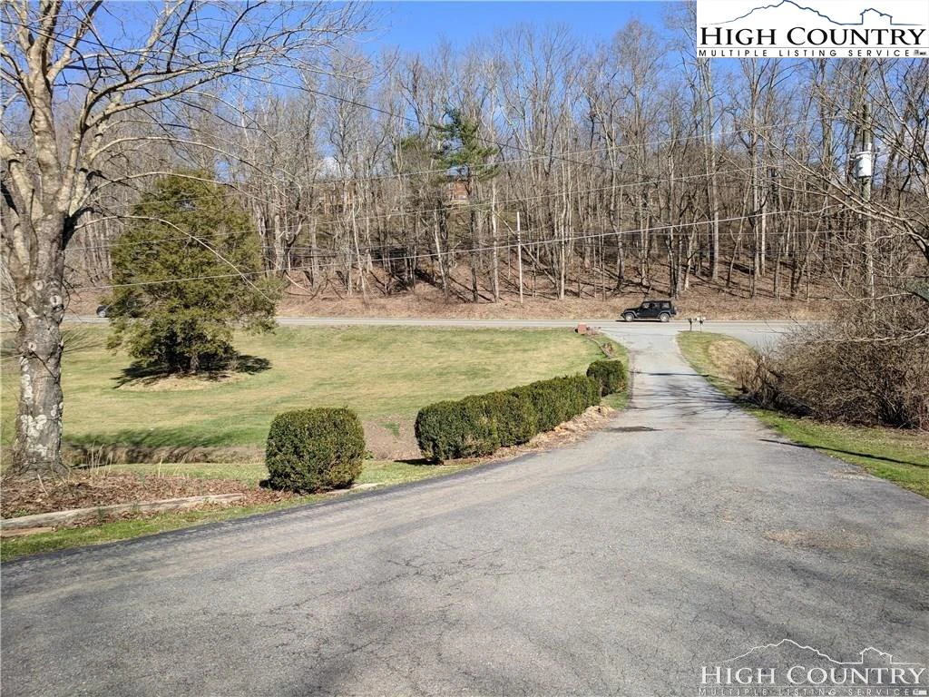 Image number 6 for the current listing