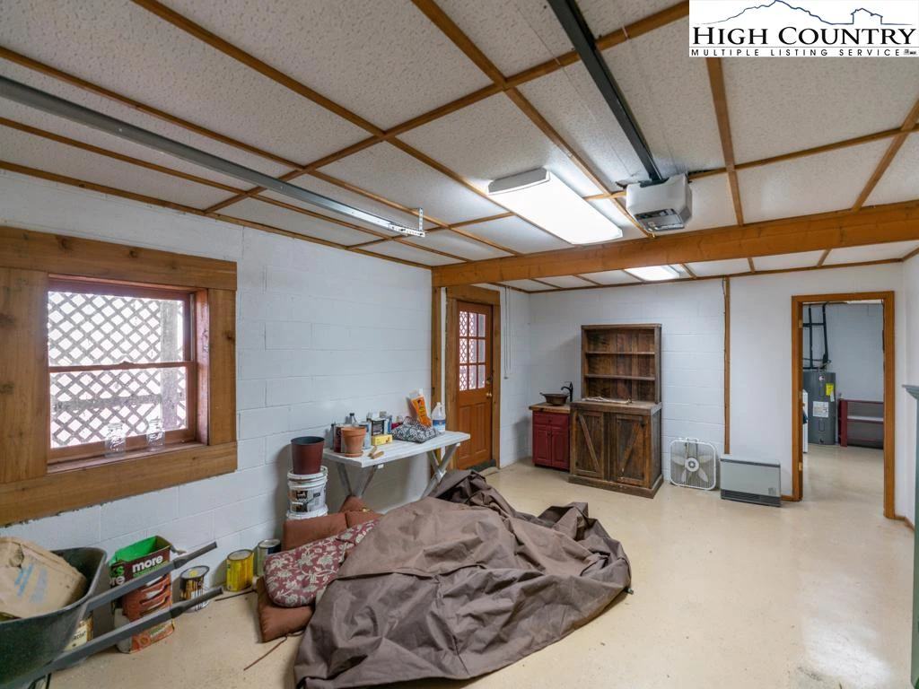 Image number 7 for the current listing