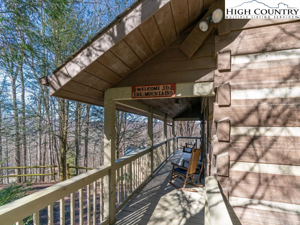 Image number 2 for the current listing