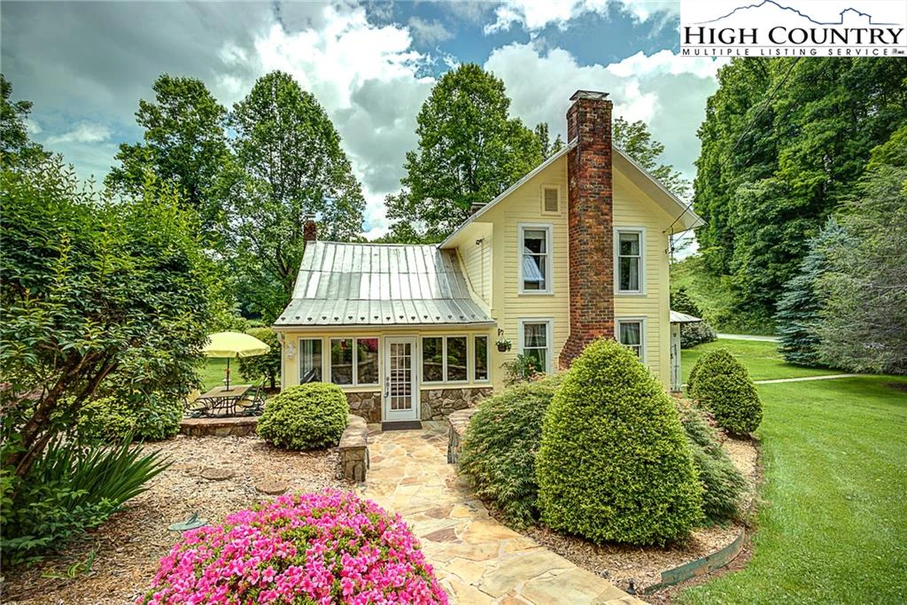 Image number 3 for the current listing