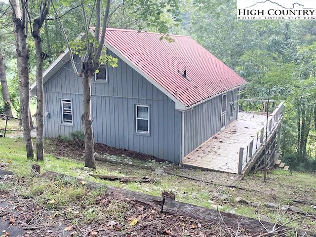 Image number 1 for the current listing