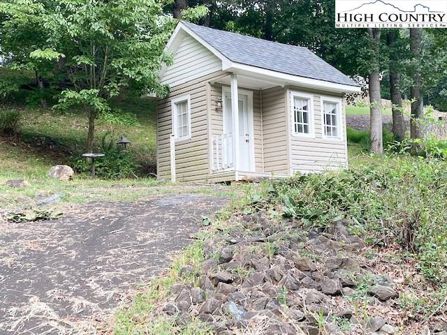 Image number 5 for the current listing