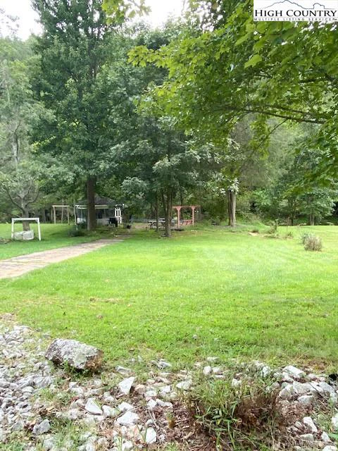Image number 8 for the current listing