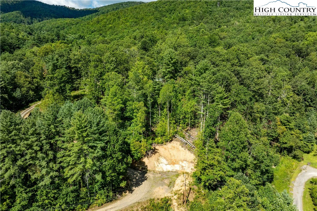 Image number 8 for the current listing