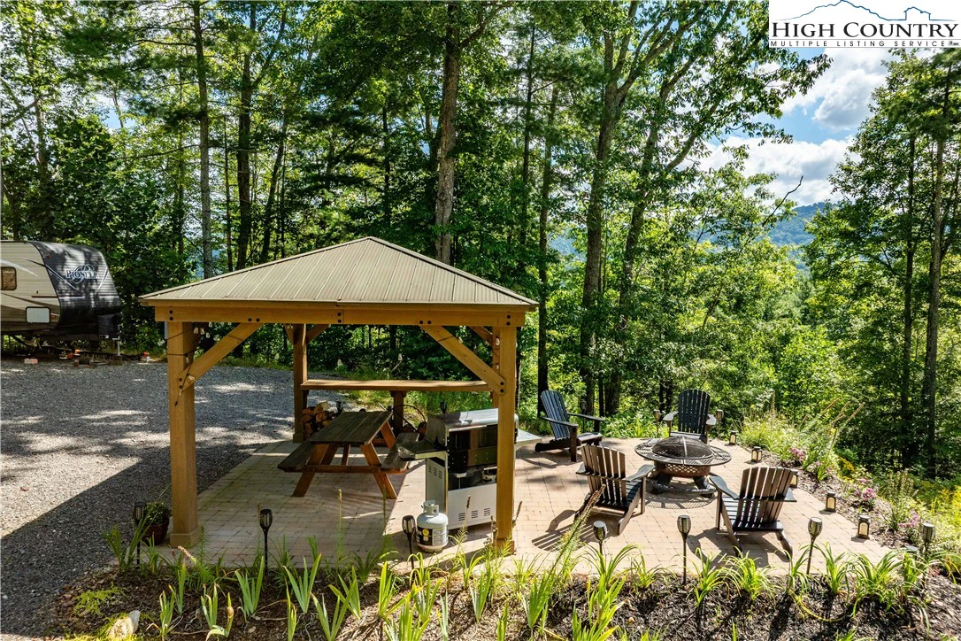 Image number 11 for the current listing