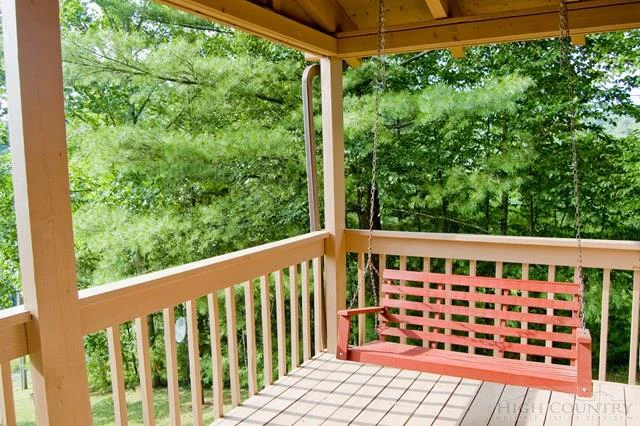 Image number 5 for the current listing