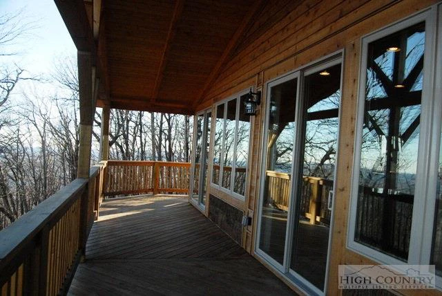 Image number 20 for the current listing