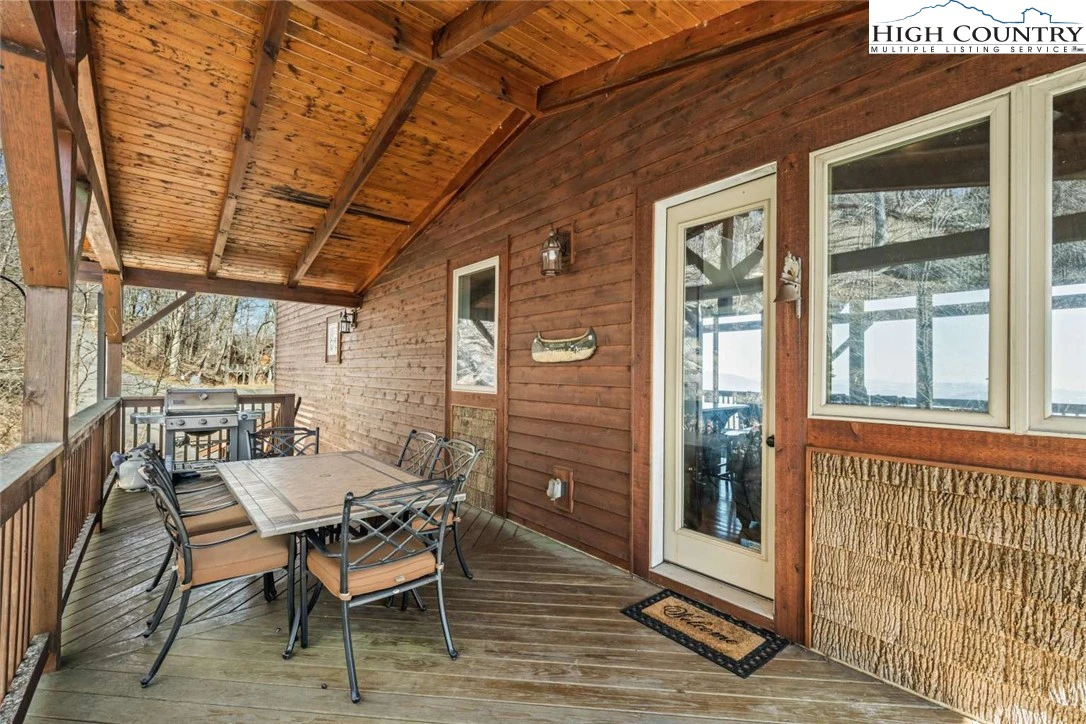 Image number 2 for the current listing