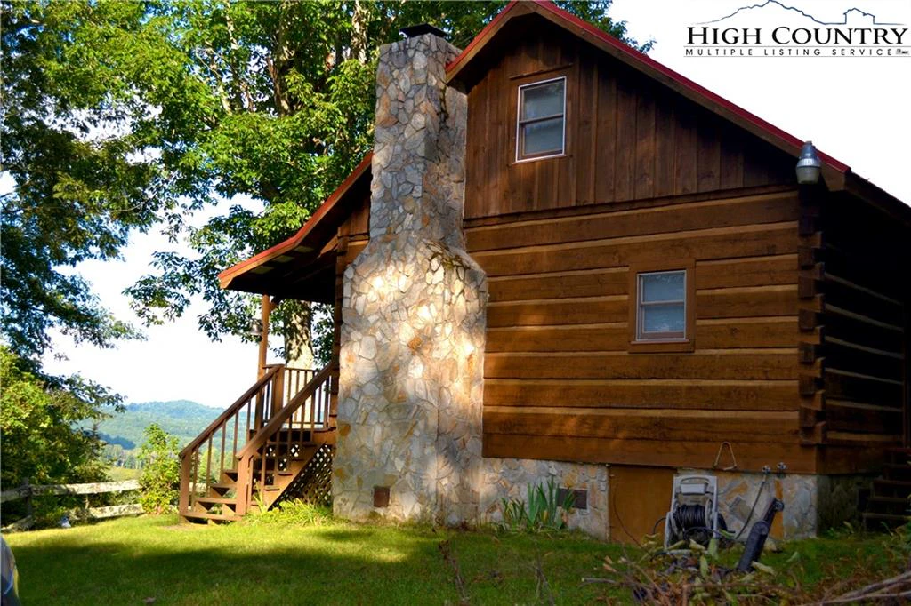 Image number 1 for the current listing