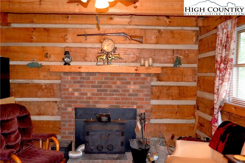 Image number 20 for the current listing