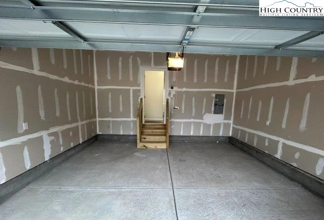 Image number 6 for the current listing
