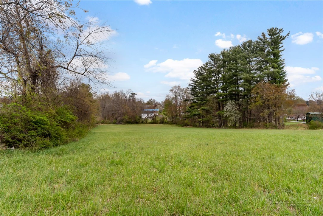 Image number 20 for the current listing