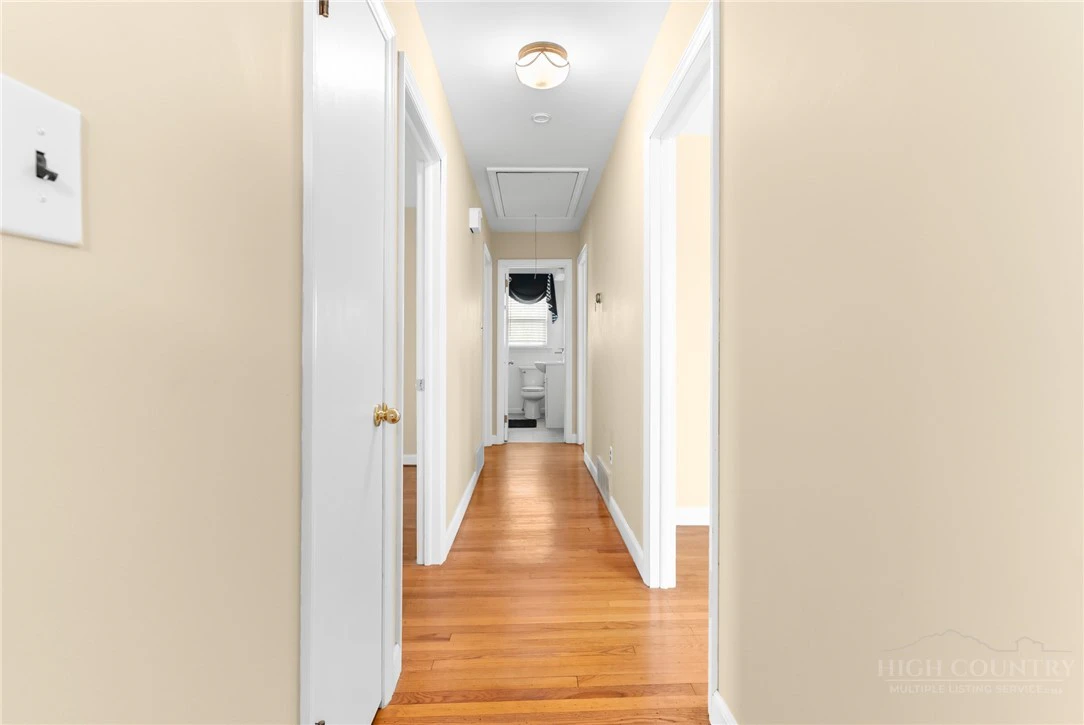 Image number 6 for the current listing