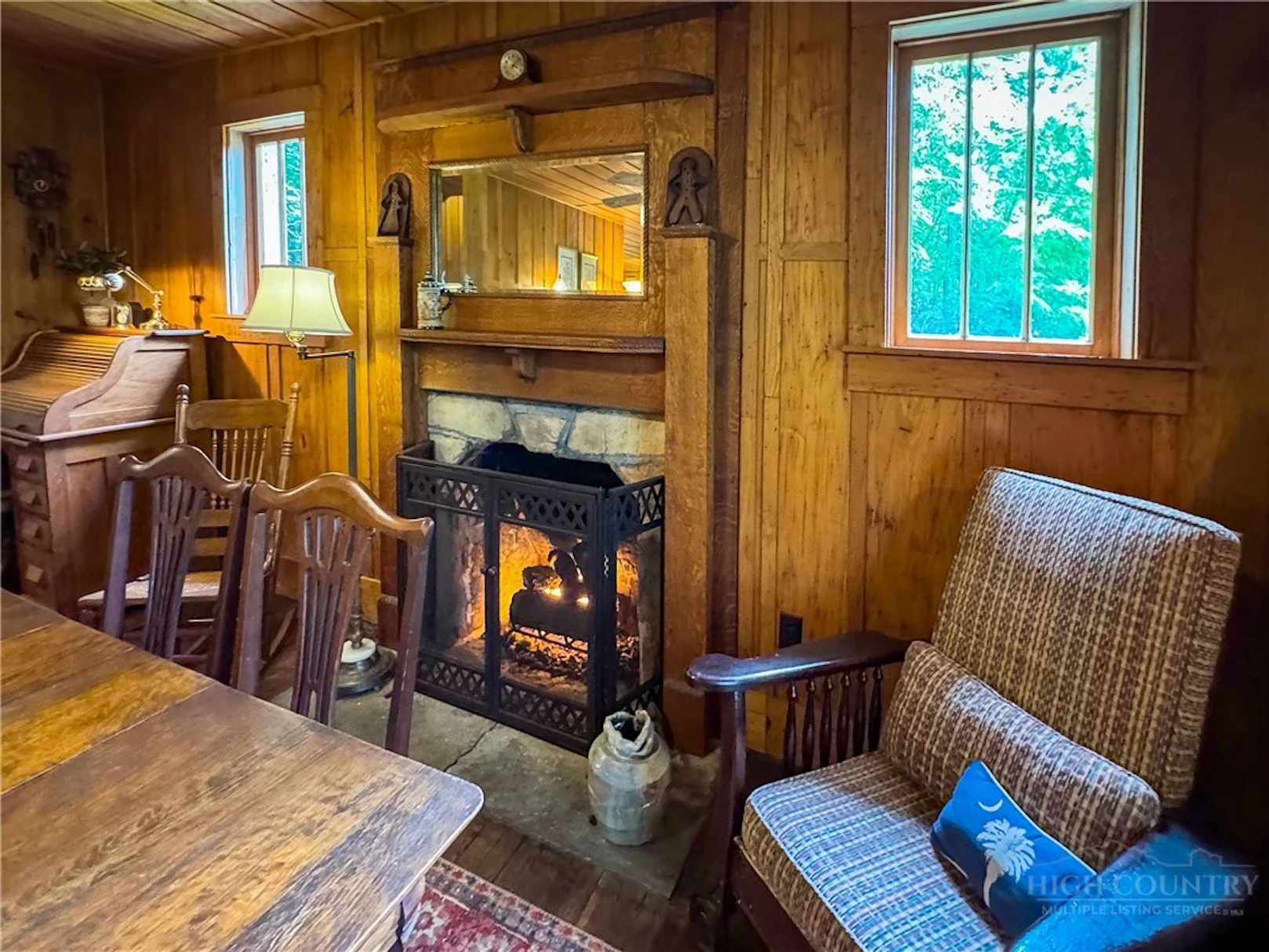 Image number 13 for the current listing