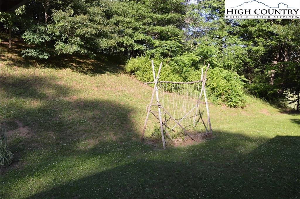 Image number 5 for the current listing