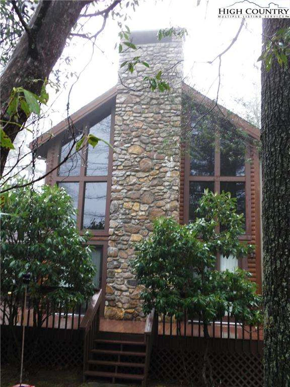 Image number 1 for the current listing