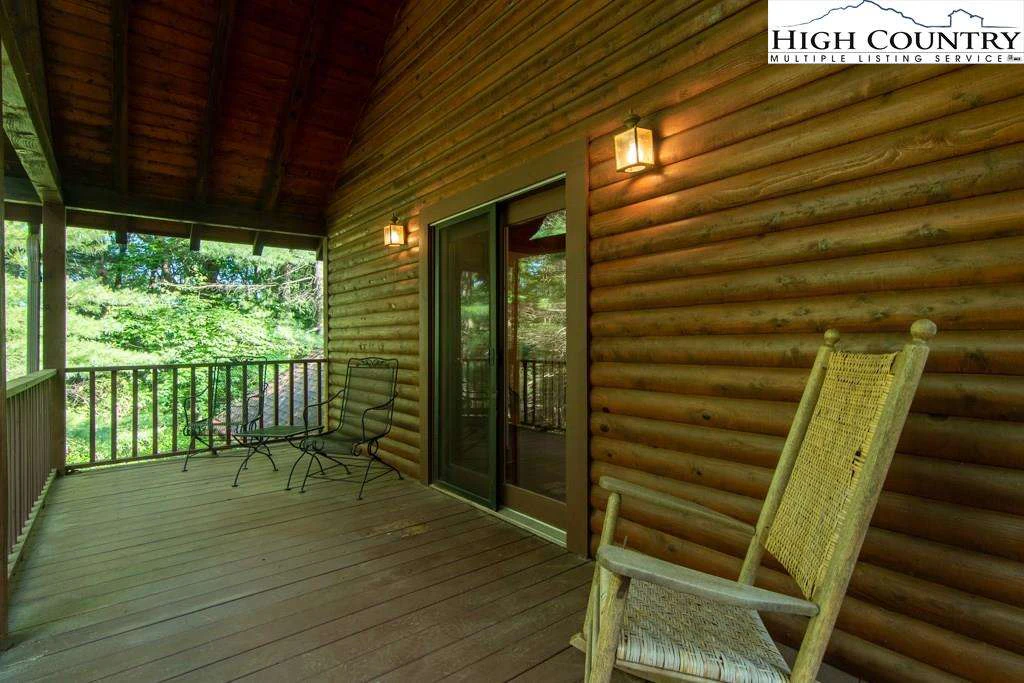Image number 10 for the current listing