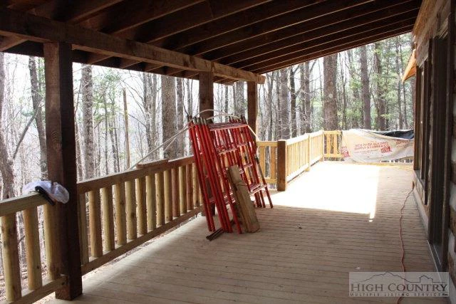 Image number 4 for the current listing
