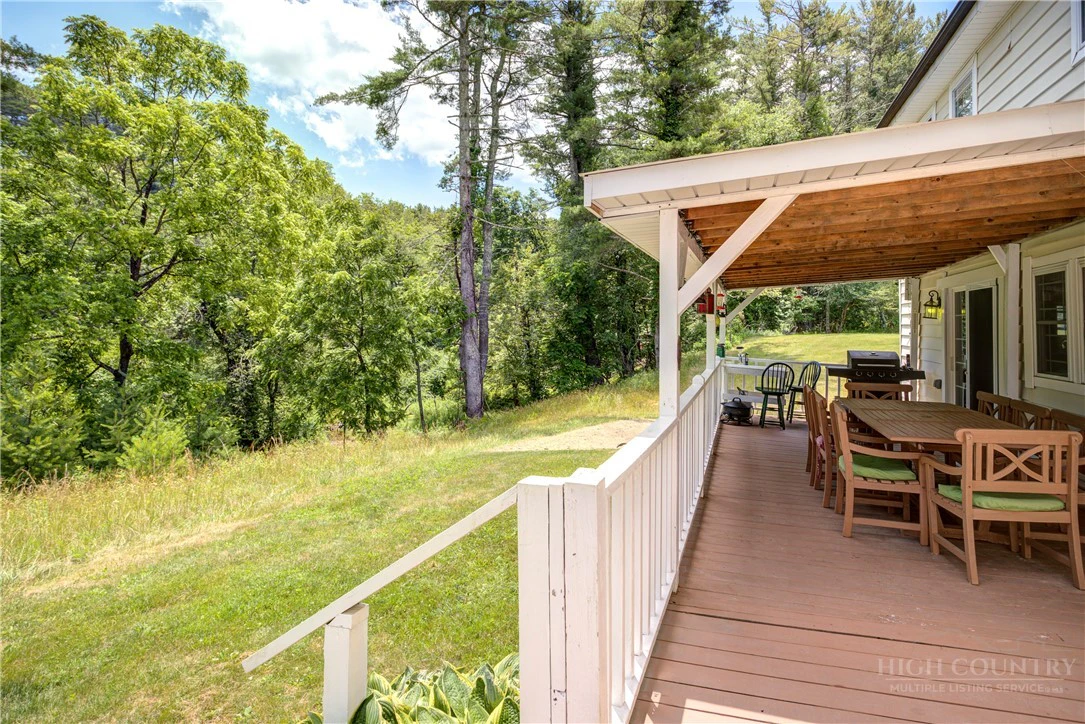 Image number 12 for the current listing