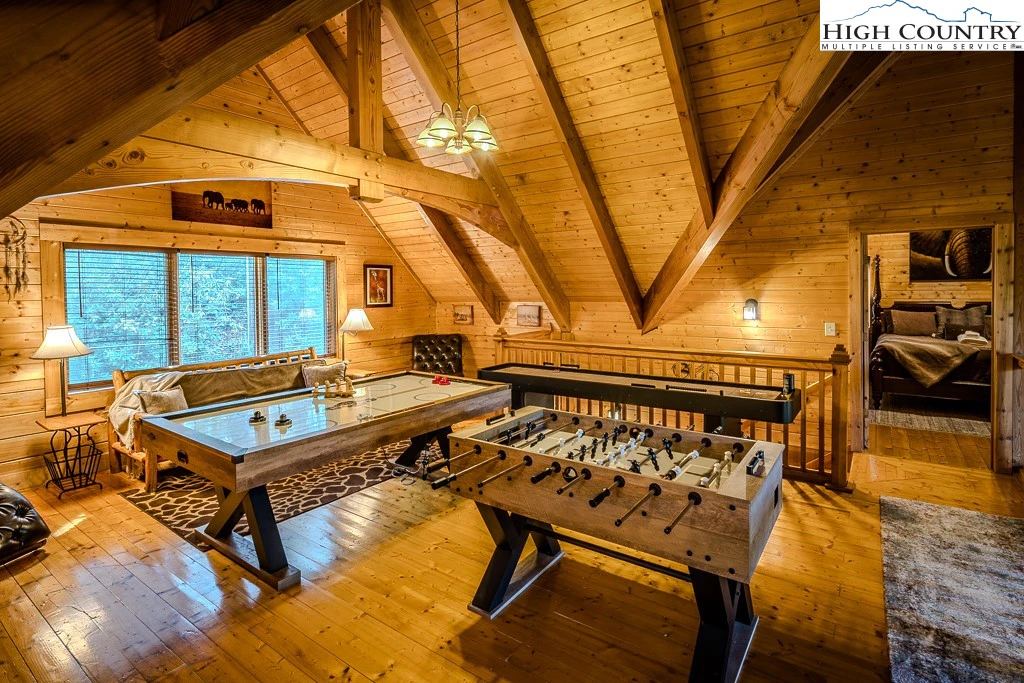 Image number 5 for the current listing