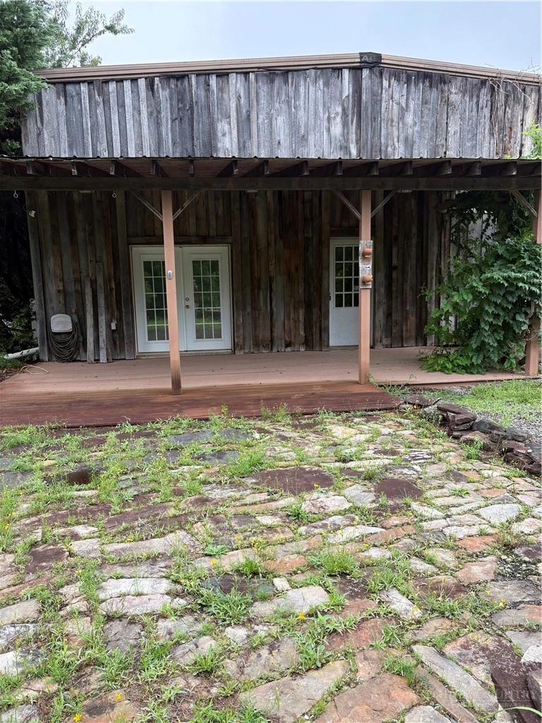 Image number 1 for the current listing