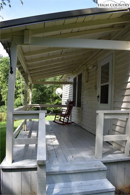 Image number 5 for the current listing