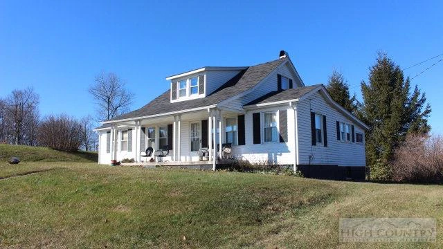 Image number 1 for the current listing
