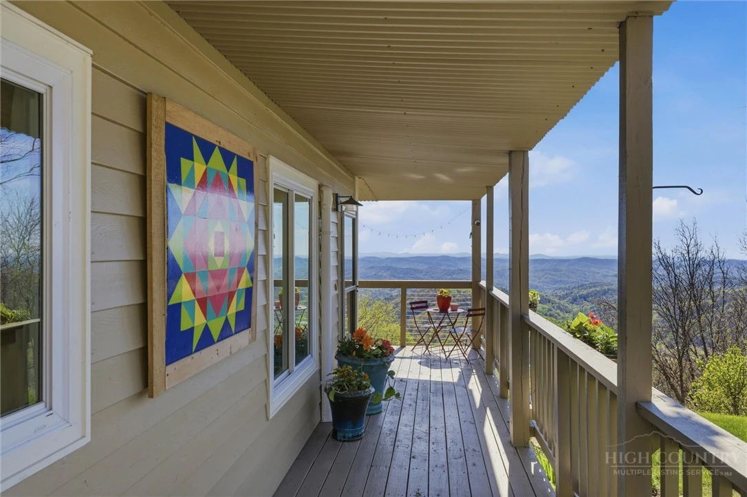 Image number 10 for the current listing