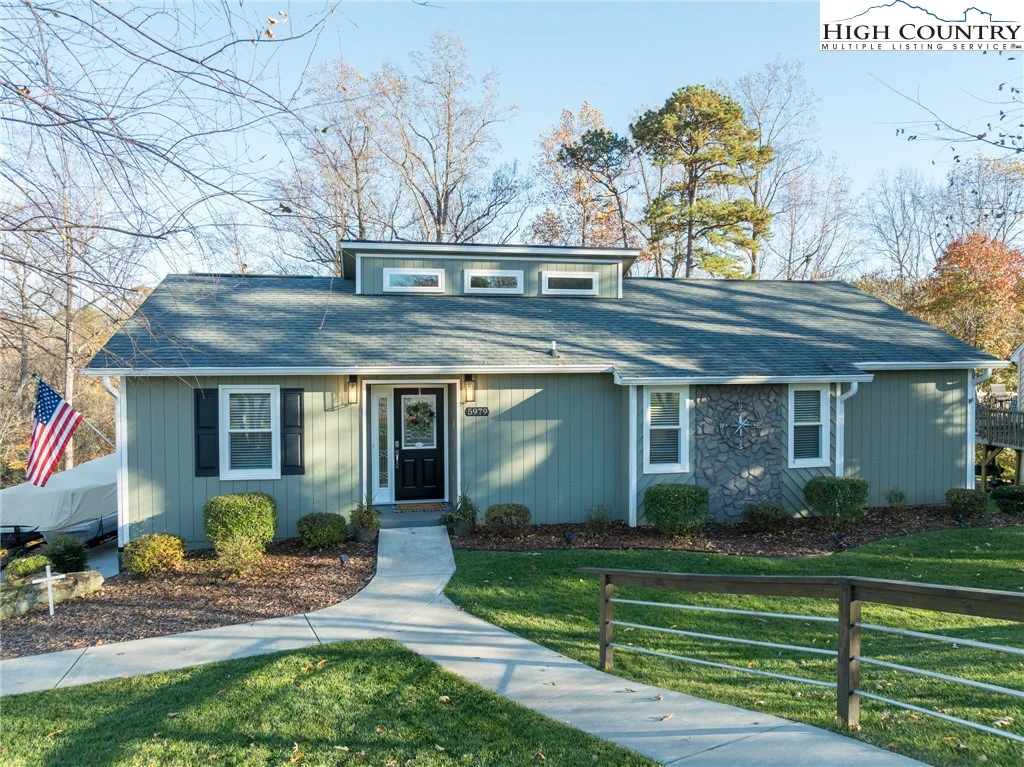 Image number 1 for the current listing