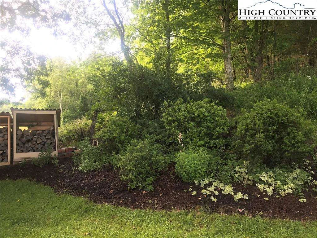 Image number 9 for the current listing