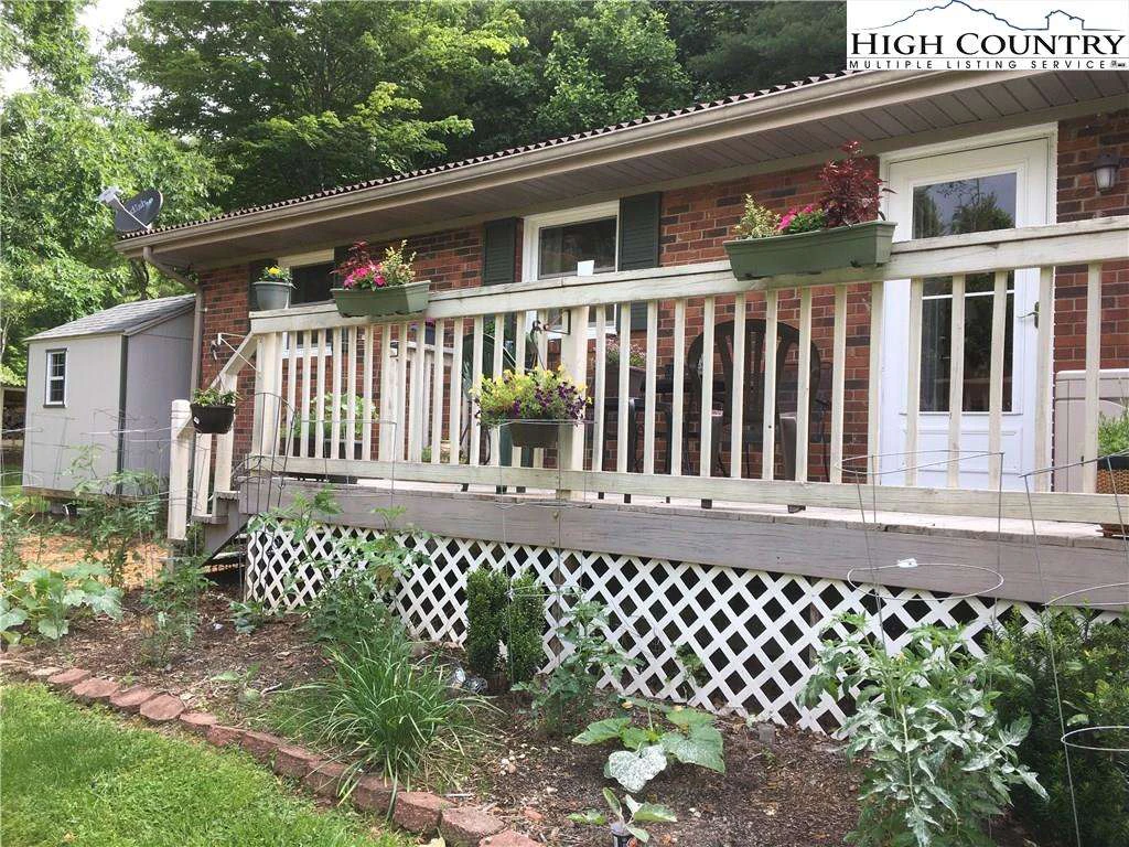 Image number 5 for the current listing