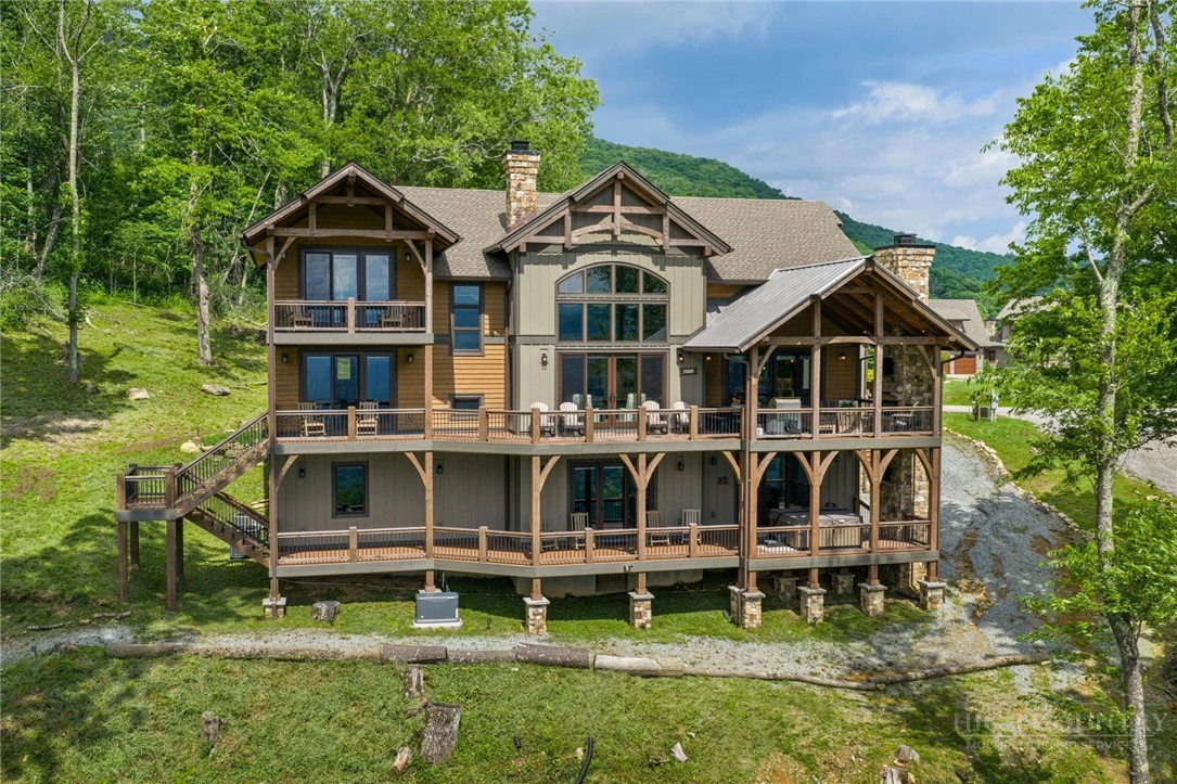 Image number 3 for the current listing