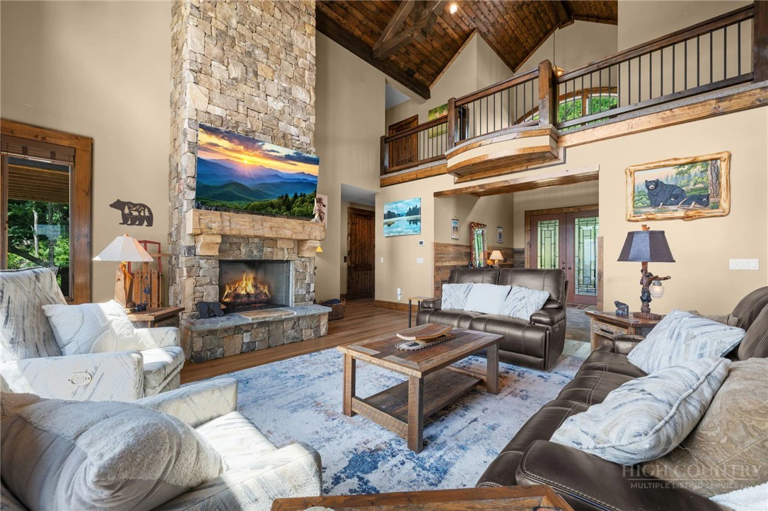 Image number 9 for the current listing