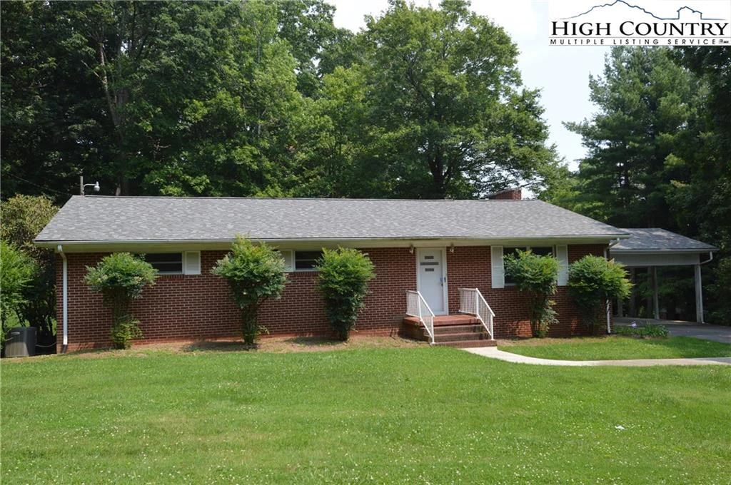 Image number 1 for the current listing