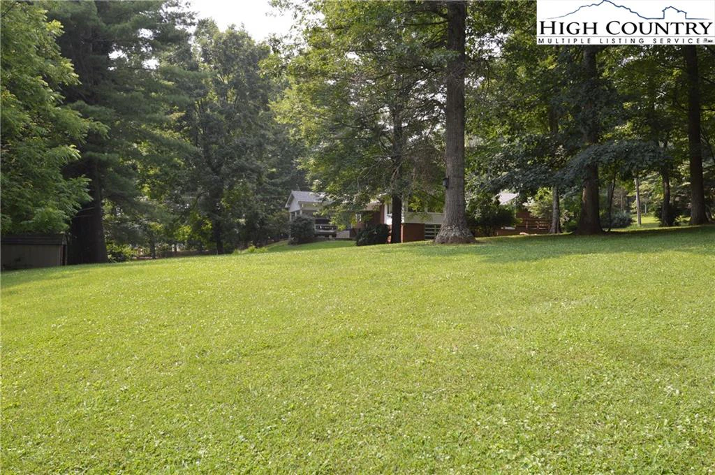 Image number 20 for the current listing